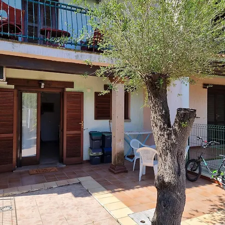 App To Via Aspromonte 아파트 *